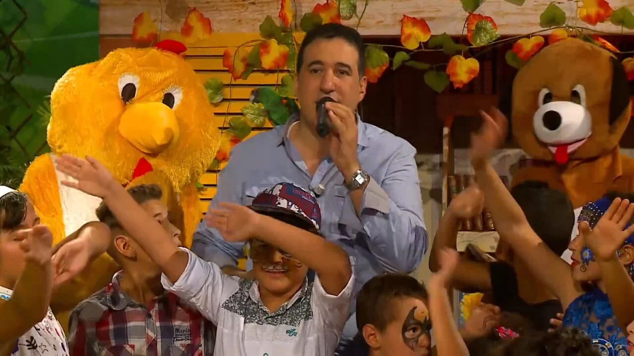 “سلي أولادك مع مزرعة عمو يزيد”.. ضبط تردد قناة عمو يزيد الجديد 2024 بطريقة سهلة