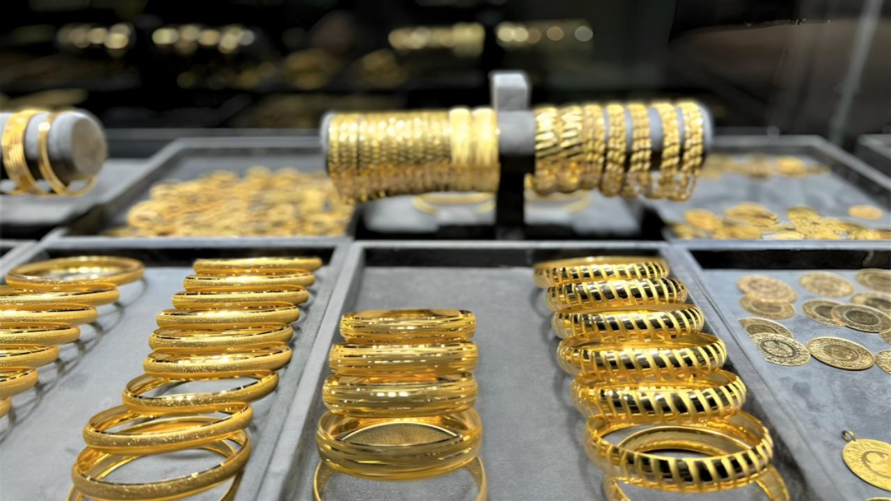 عيار 21 بالمصنعية.. تعرف على أسعار الذهب اليوم في مصر وسعر الجنيه الذهب