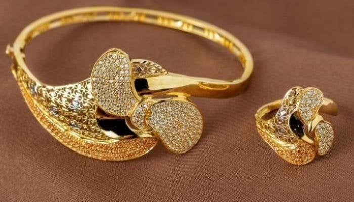 الان سعر الذهب فى مصر اليوم 25 فبراير 2025 في كل محلات الصاغة وفقاً للاخر تحديث