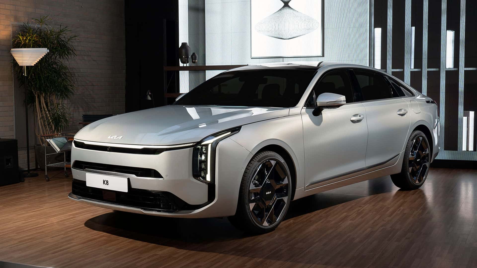 «فخامة للناس الشيك».. أعرف مواصفات “سيارة كيا K8 2025” تجمع بين الأداء والتصميم الفريد.. مش هتصدق سعرها كام فى السعودية!!