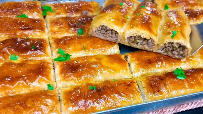 “صينية الجلاش باللحمة المفرومة حكاية” تعالي أعرف طريقتها البسيطة والسهلة والغير مكلفة