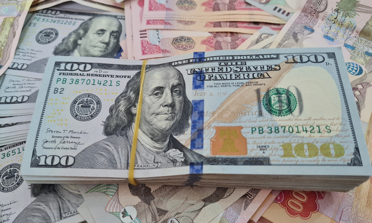 انخفاض أسعار الدولار في بغداد وأربيل مع فتح البورصة اليوم