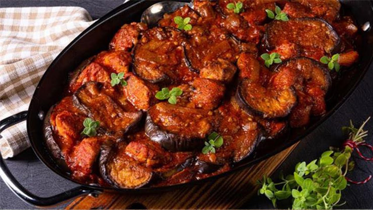 بمكونات اقتصادية.. طريقة عمل المسعقة باللحمة المفرومة في الفرن أفضل من الجاهزة