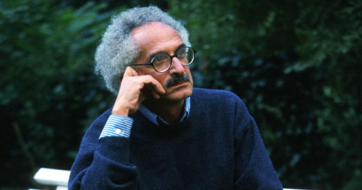 الأدباء المصريين : وداعًا يا معلمنا صنع الله ابراهيم .. عن عمر يناهز 88 عامًا