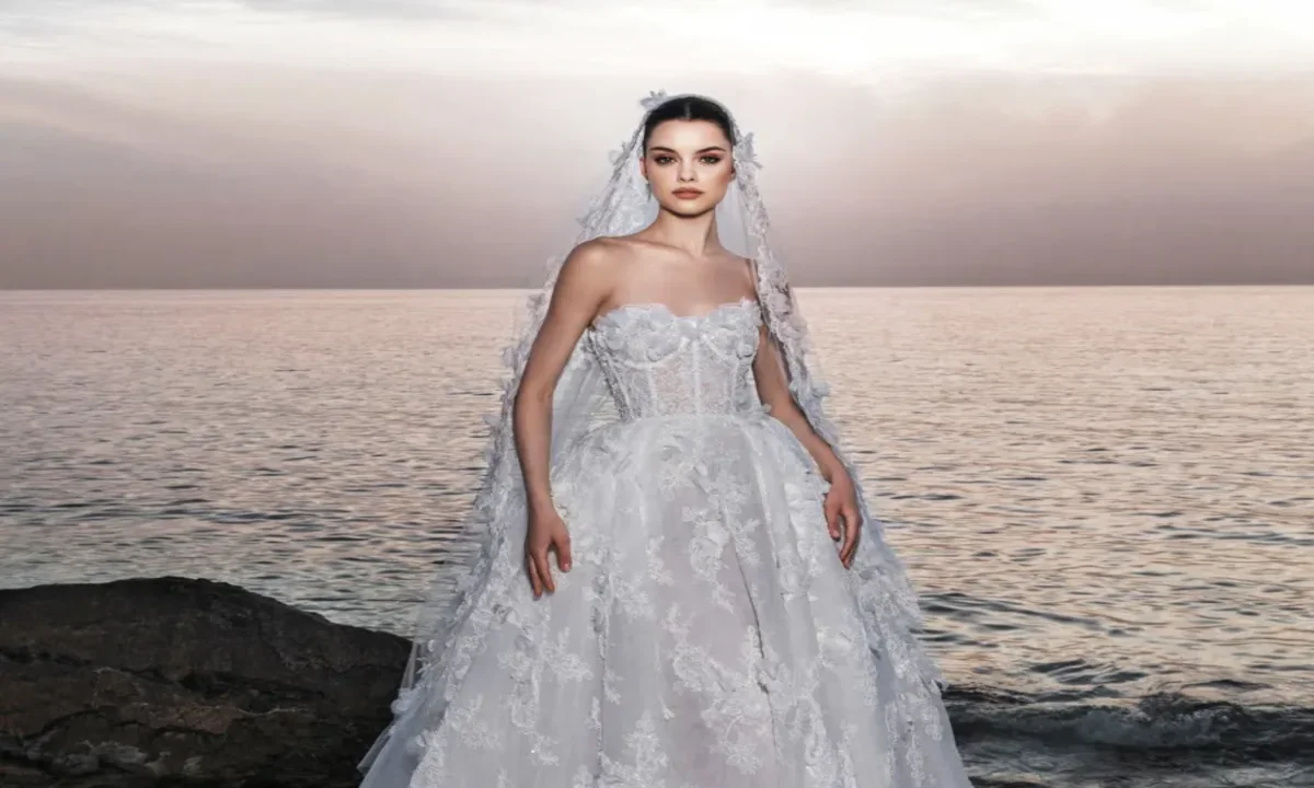 كيف تختار فستان الزفاف المثالي دون إفلاس؟ نصائح من خبراء الموضة