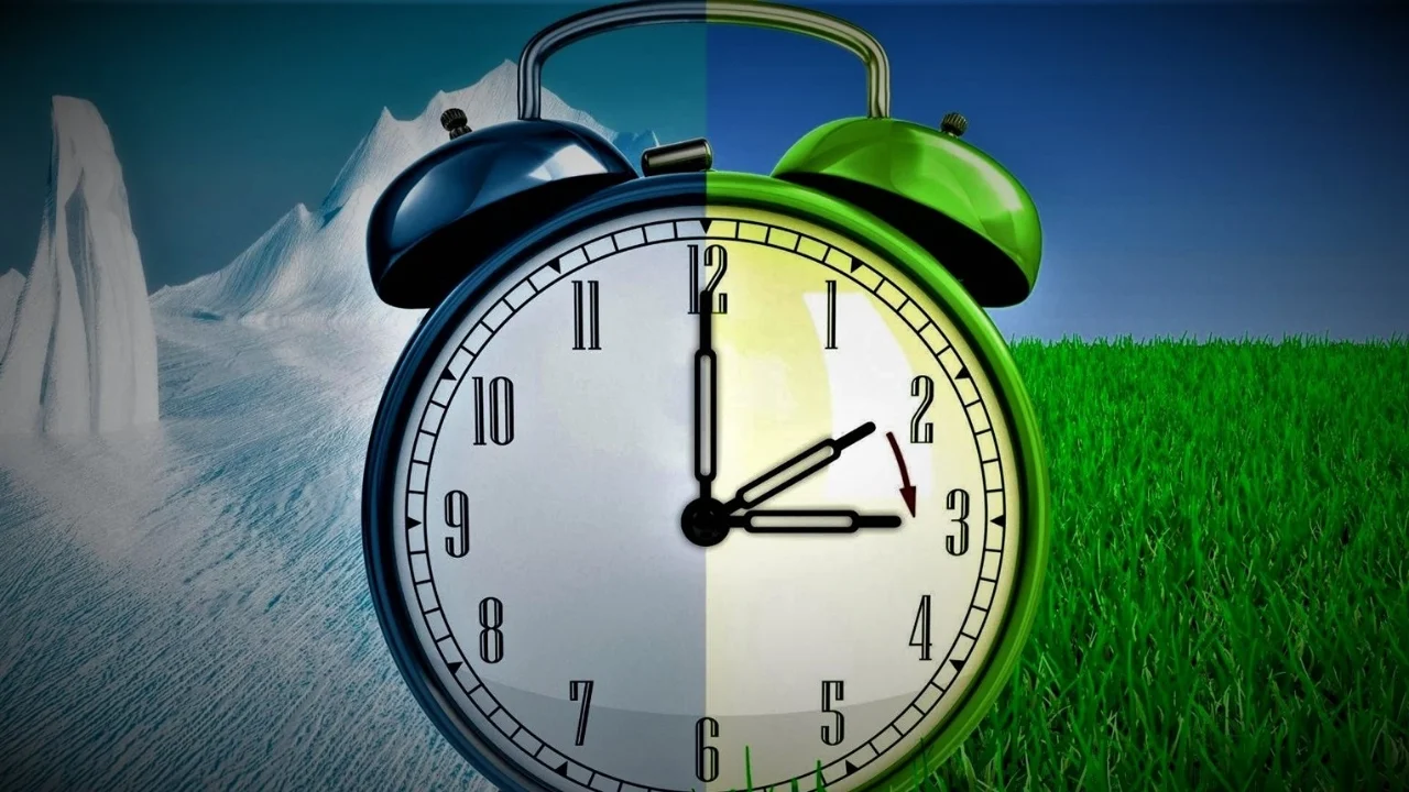 عدل ساعتك 60 دقيقة للخلف .. التوقيت الشتوي 2025 ونهاية التوقيت الصيفي رسميًا في هذا الموعد