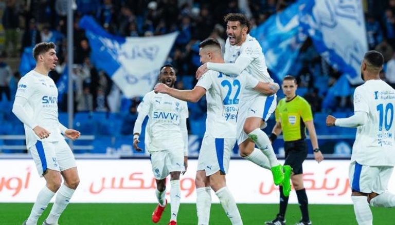 الهلال أمام ضمك خارج ملعبه في الجولة الثالثة عشرة من الدوري السعودي 2025-2026